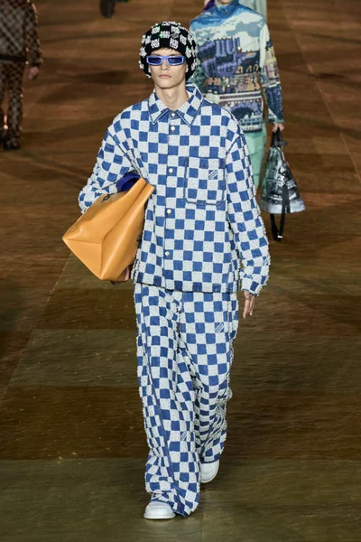 Look 41